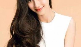 明星娱乐圈吃瓜杨颖是谁,娱乐圈的焦点人物，揭秘她的明星之路